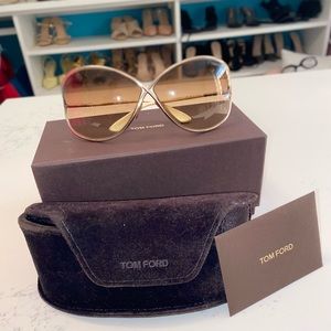 On beautiful and chic sunglasses